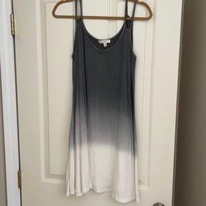 Woman’s Kenar dress Ombré grey and white